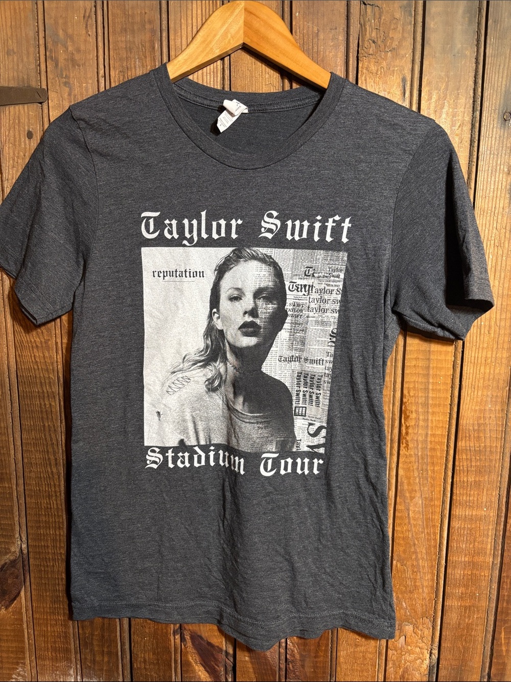 Taylor Swift Charcoal Gray 'Reputation' Stadium Tour Graphic Tee